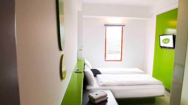 Pop! Hotel Malioboro - Джокьякарта Экстерьер фото