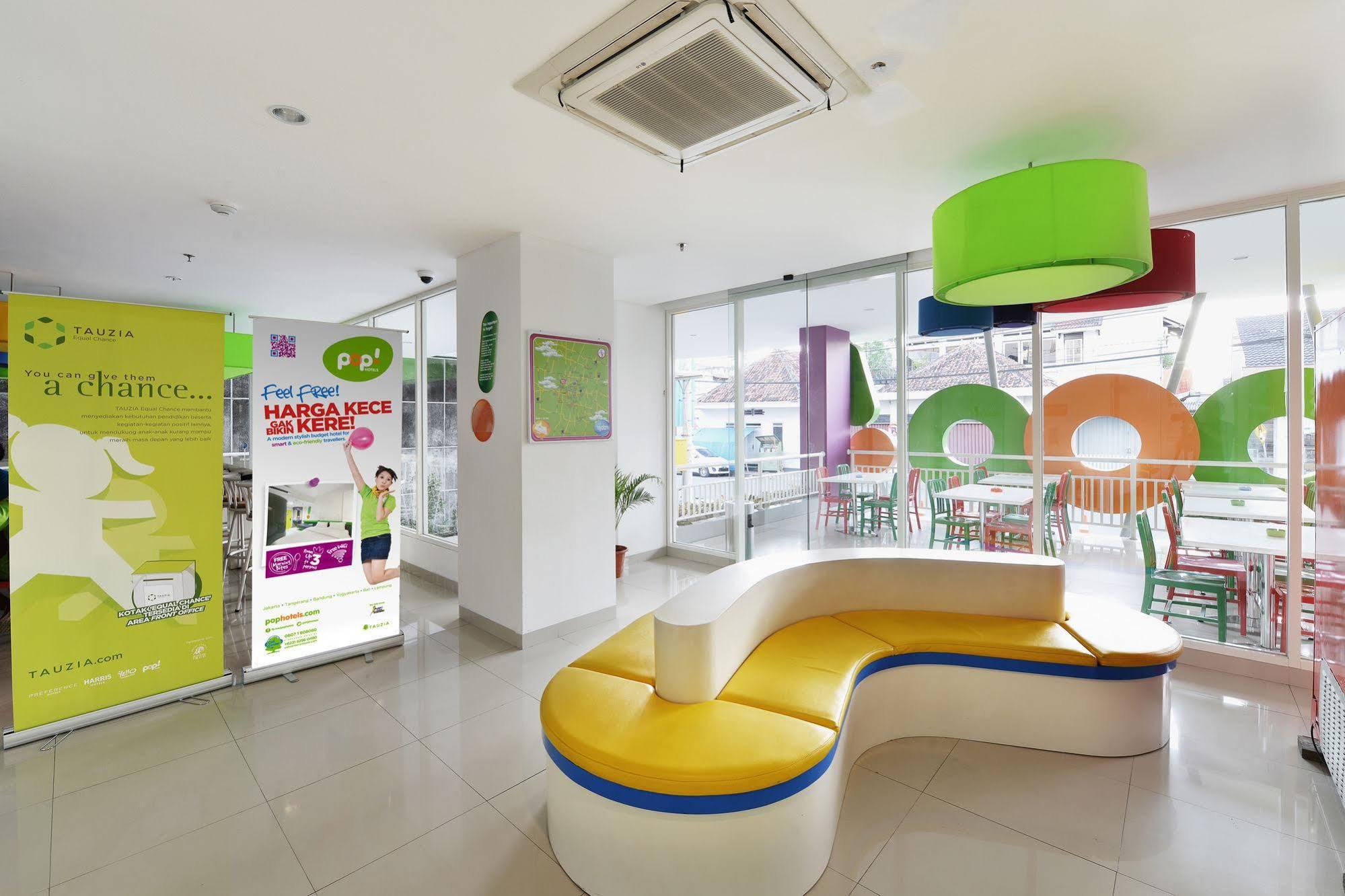 Pop! Hotel Malioboro - Джокьякарта Экстерьер фото