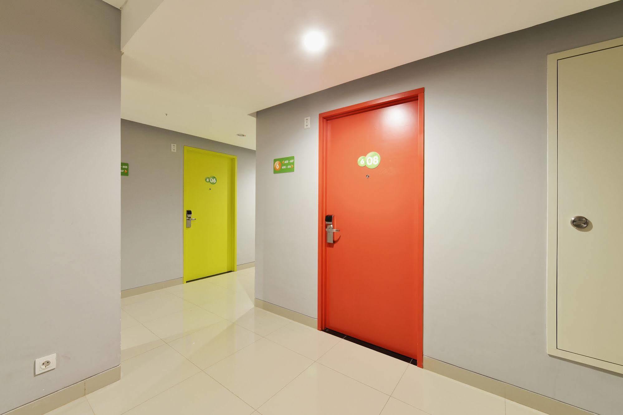 Pop! Hotel Malioboro - Джокьякарта Экстерьер фото